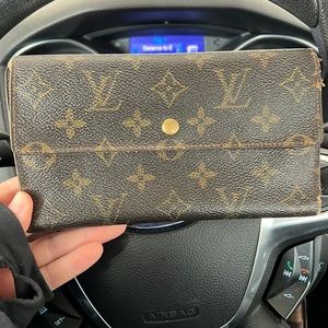 Louis Vuitton International Wallet